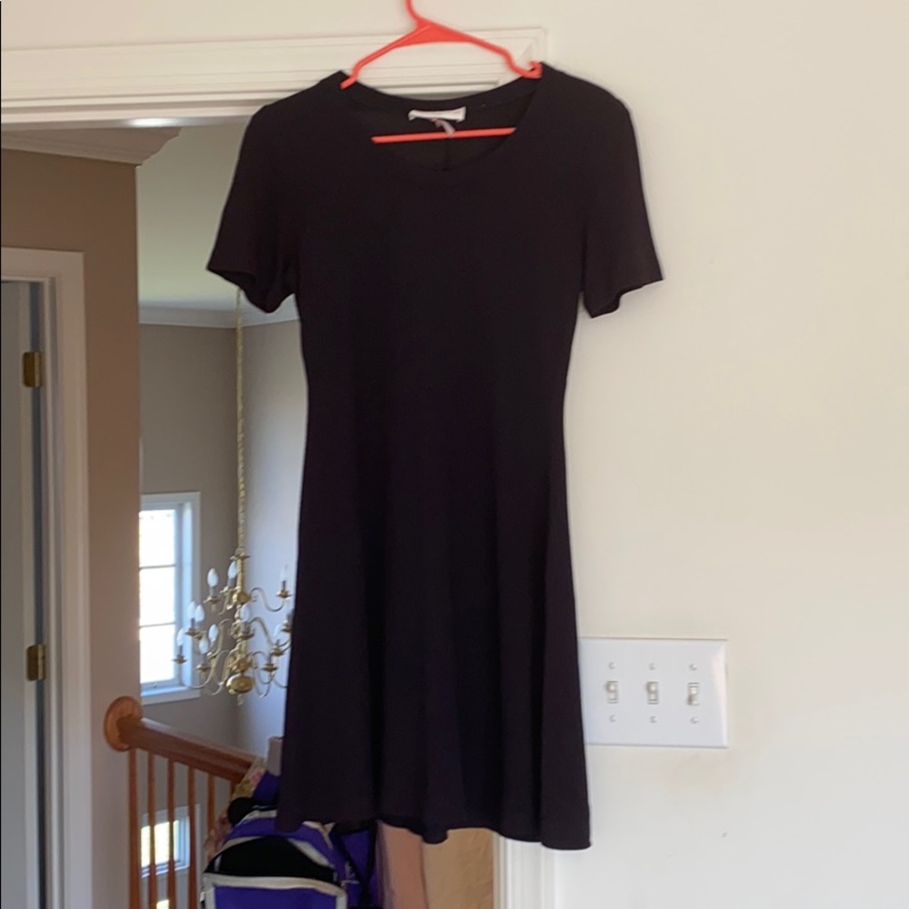 Dress with shoulder pads